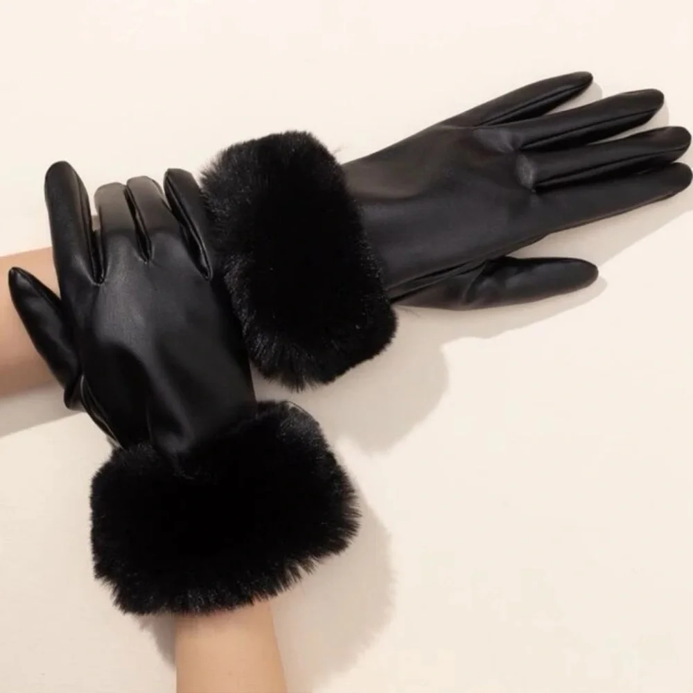 Black Gloves